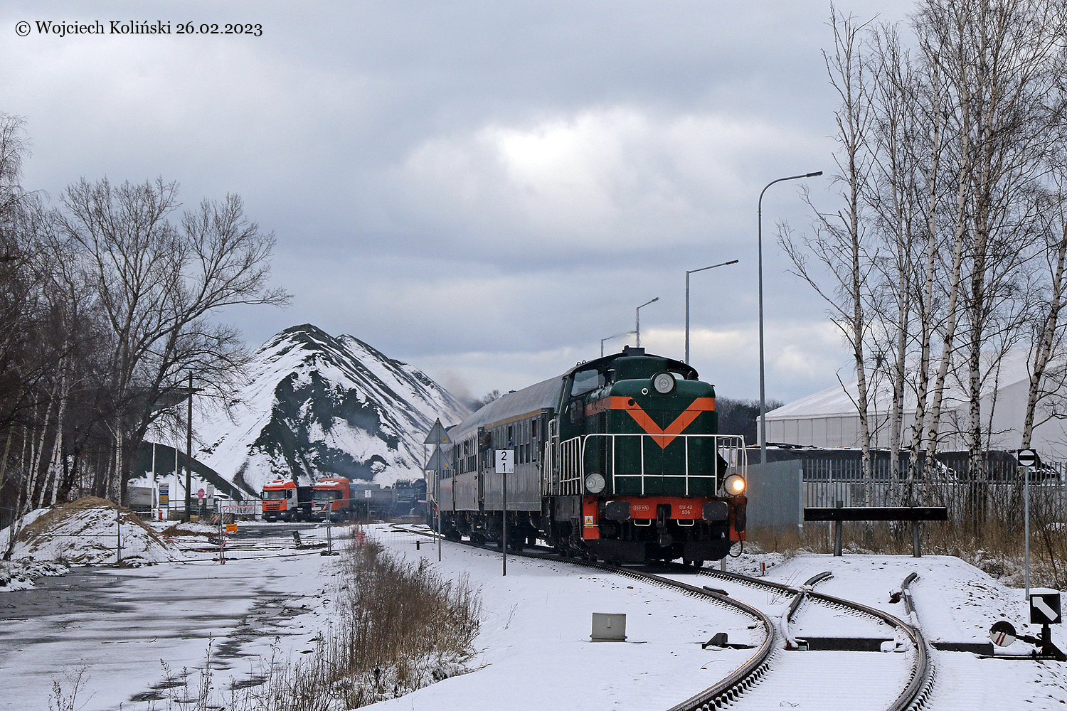 SU42-536